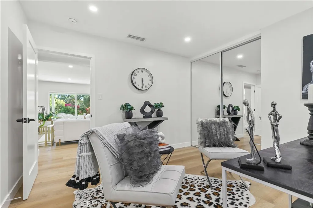 10534 Colebrook, Shadow Hills, California 91040 home-pic-22